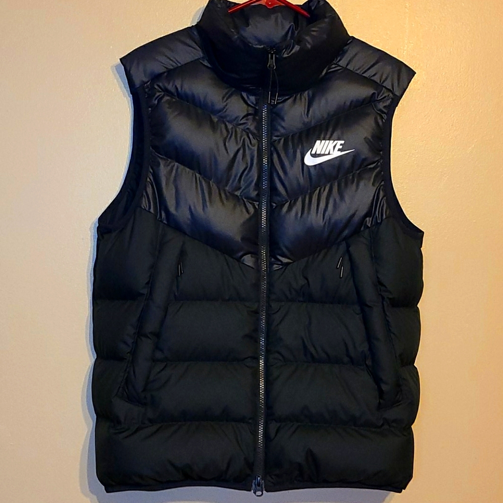 Nike vest